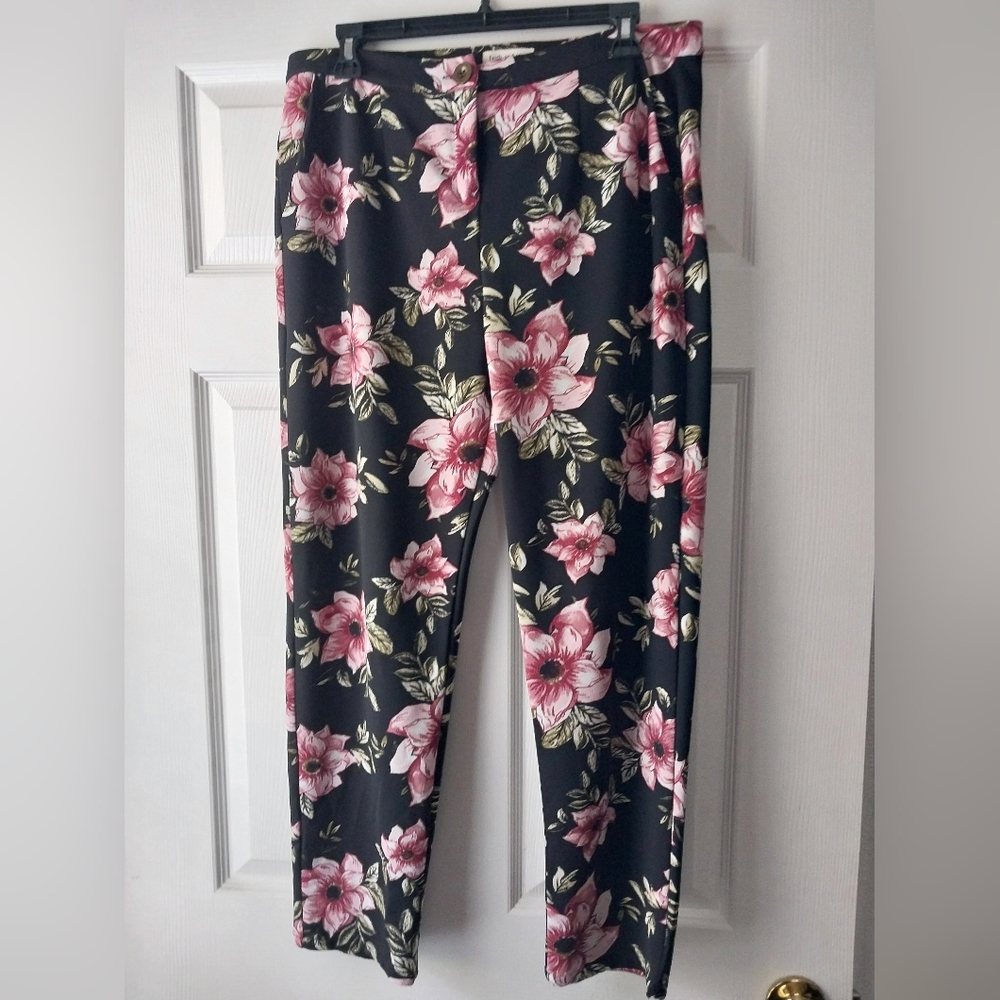 Faith and Joy black/floral pants